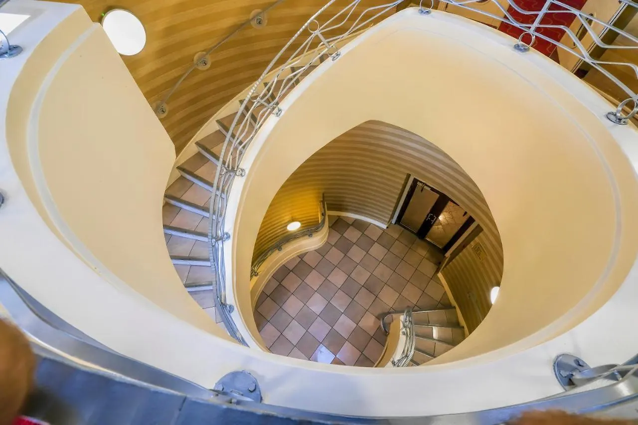 Crowne Plaza Liverpool - John Lennon Airport By Ihg 4*,  Reino Unido
